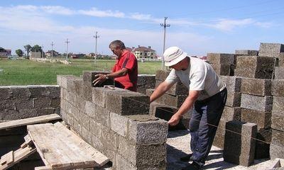 Кладка арболитовых блоков